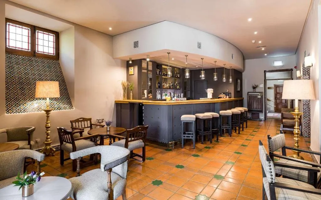 Bar, Parador de Avila, Madrid