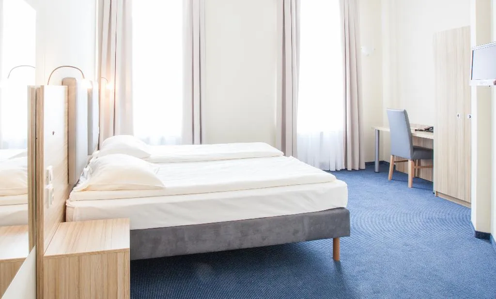 DOUBLE SINGLE USE PREMIUM Room, Jordan Guest Rooms, Krakow