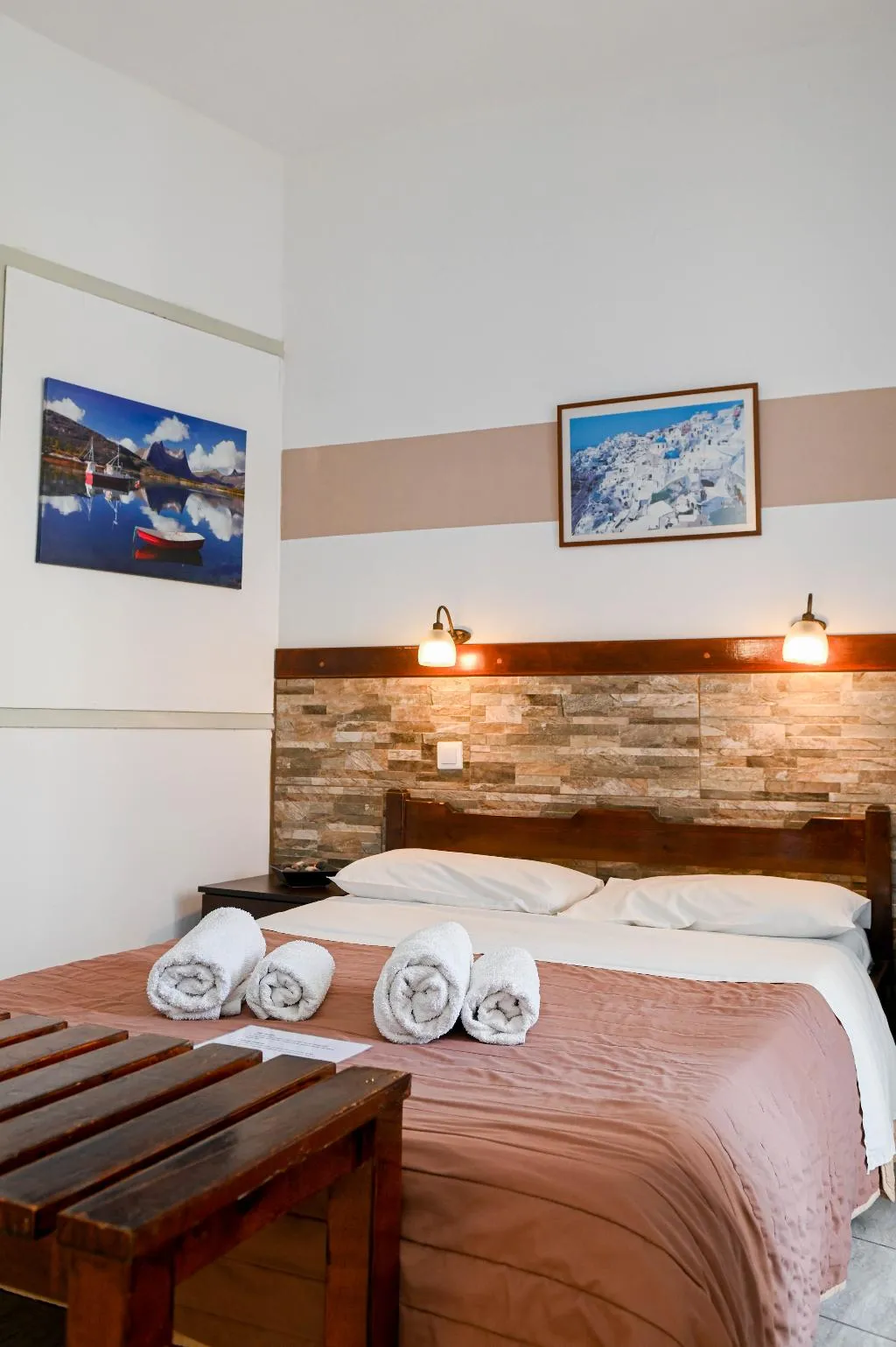 DOUBLE CLASSIC MOUNTAIN VIEW Room, Narkissos Hotel, Santorini