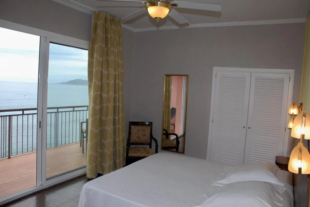 Room, Hotel Grifeu, Costa Brava