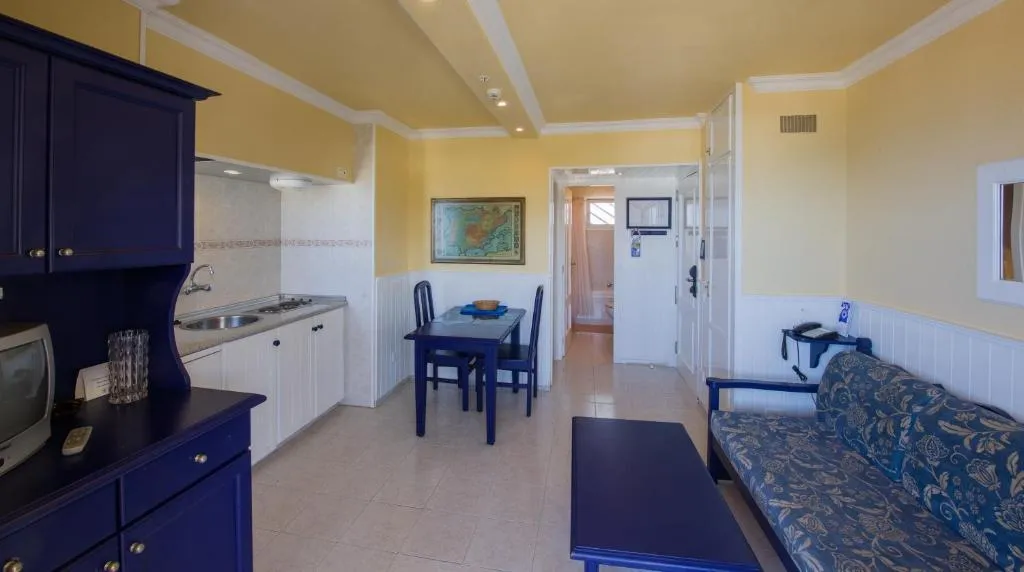 APARTMENT WITH BALCONY Room, Apartamentos Teneguia, Tenerife