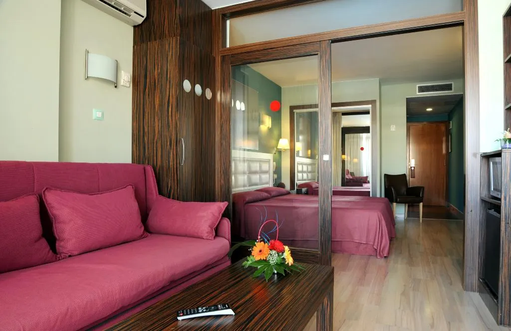 Room, Evenia Olympic Palace, Costa Brava
