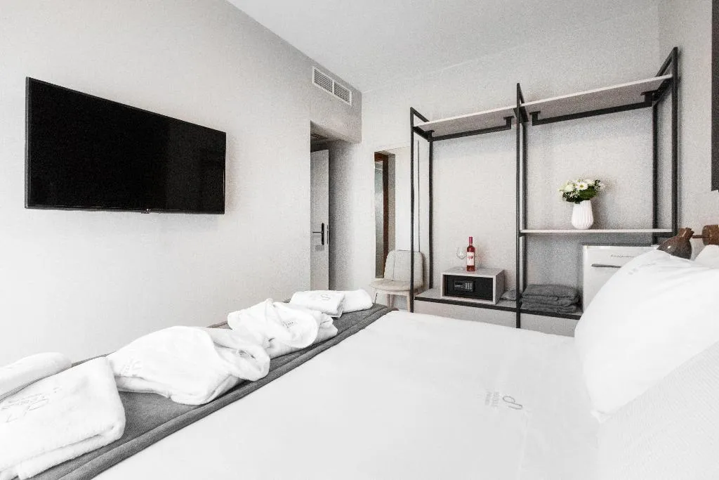 DOUBLE STANDARD Room, Garden City Resort, Kalamata