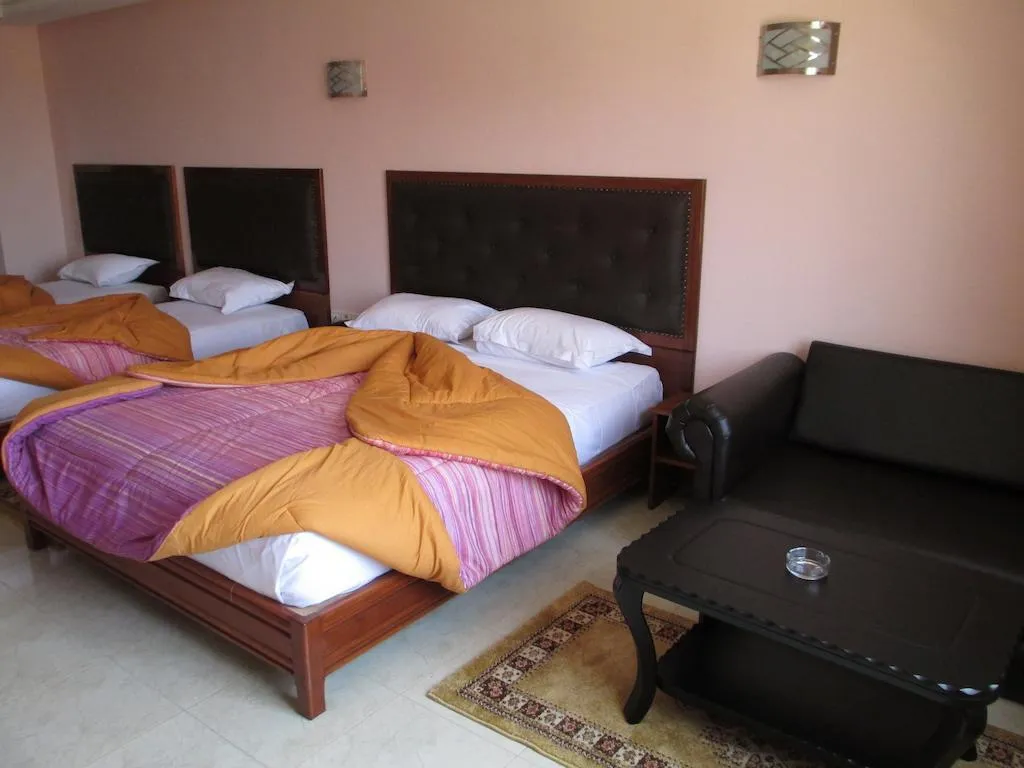QUADRUPLE CLASSIC Room, Gomassine, Marrakech