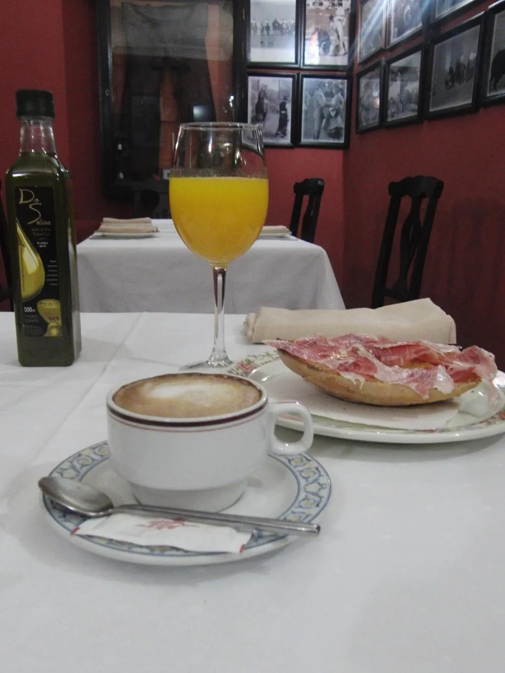 Restaurant, Pechi Hostal, Seville