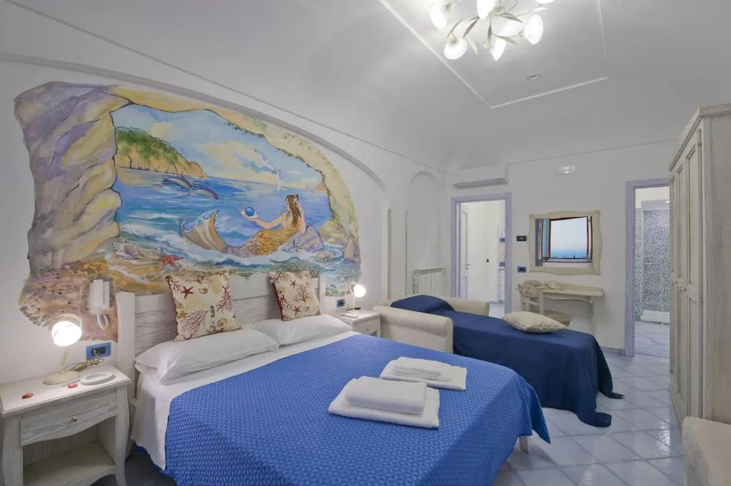 Room, La Mela Blu, Naples