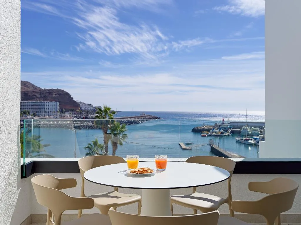 APARTMENT TWO BEDROOMS WITH TERRACE Room, XQ Vistamar, Gran Canaria