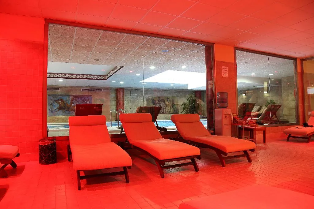 Sports and Entertainment, Peniscola Plaza Suites, Valencia
