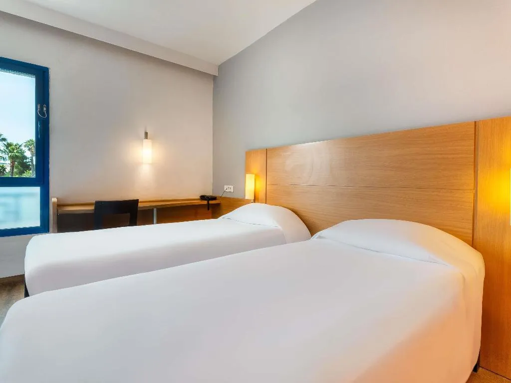 TWIN STANDARD Room, Ibis fes, Fez