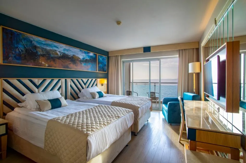 DOUBLE SUPERIOR SEA VIEW Room, Charisma De Luxe Hotel, Izmir