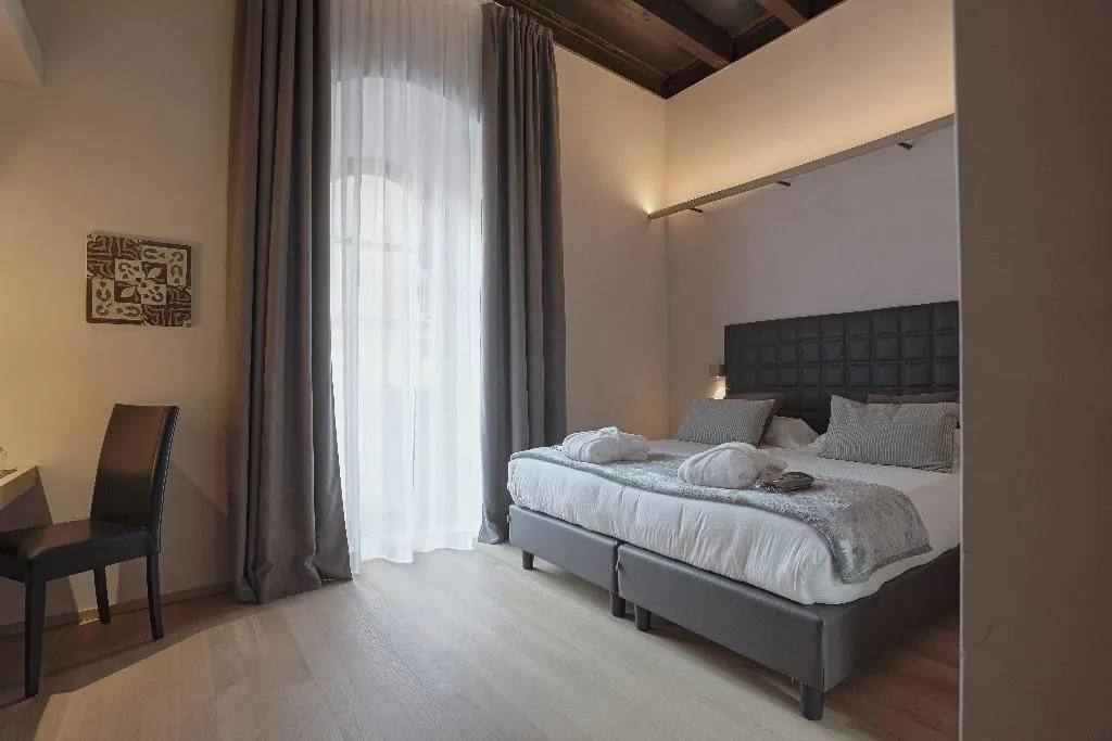 DOUBLE CLASSIC Room, Alba Palace Hotel, Catania