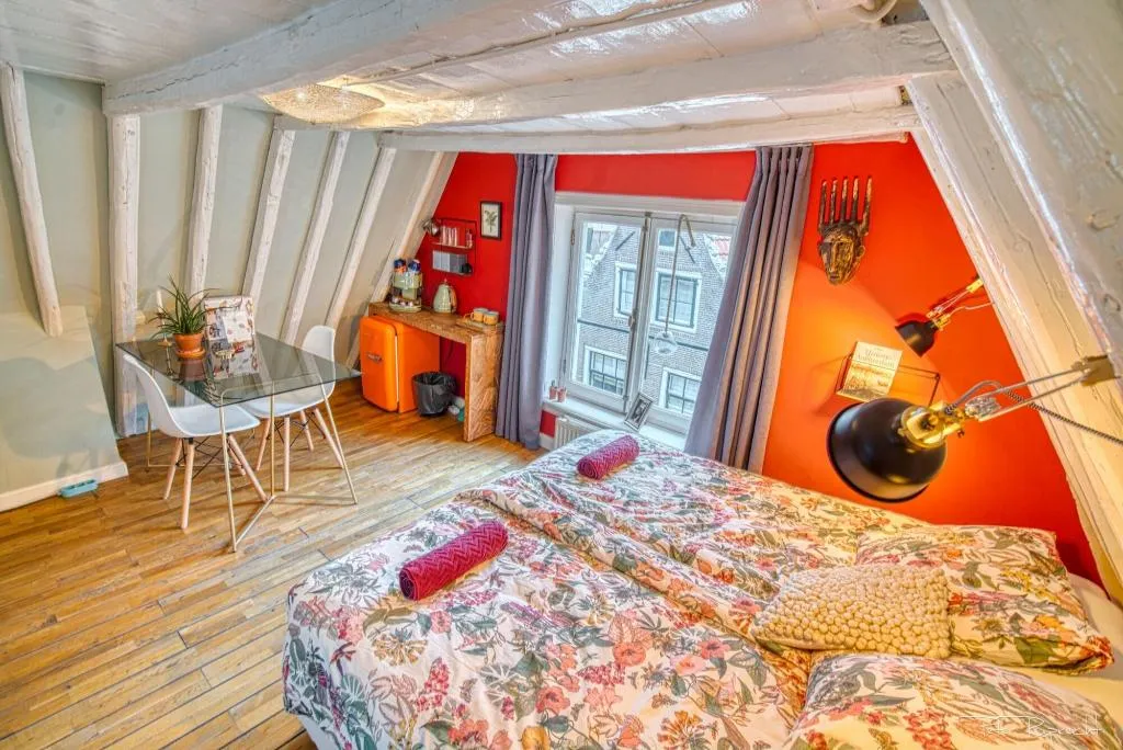 Room, Attic Monkeys Lodge, Amsterdam