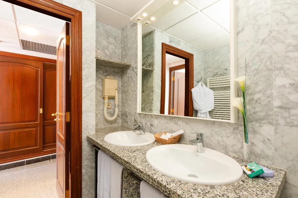 JUNIOR SUITE STANDARD Room, Suitehotel S'Argamassa Palace, Ibiza