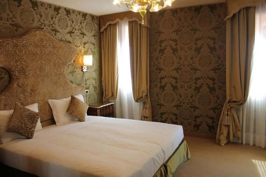 Room, Casanova, Venice