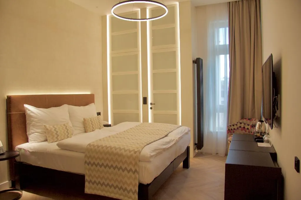 TRIPLE STANDARD Room, Chevron Design Hotel Prague, Prague