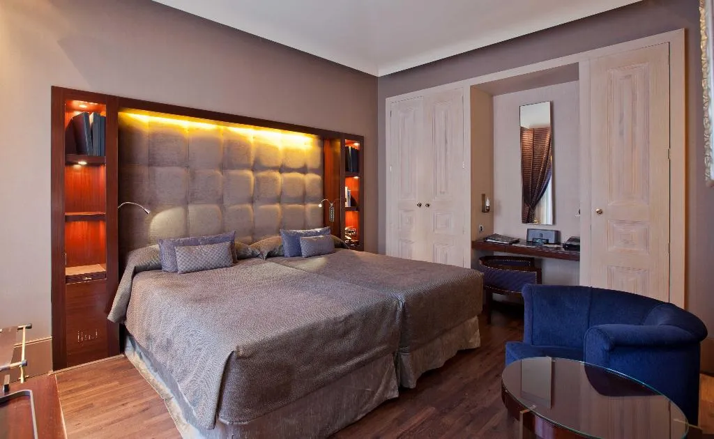 DOUBLE DELUXE Room, Casa Fuster, Barcelona