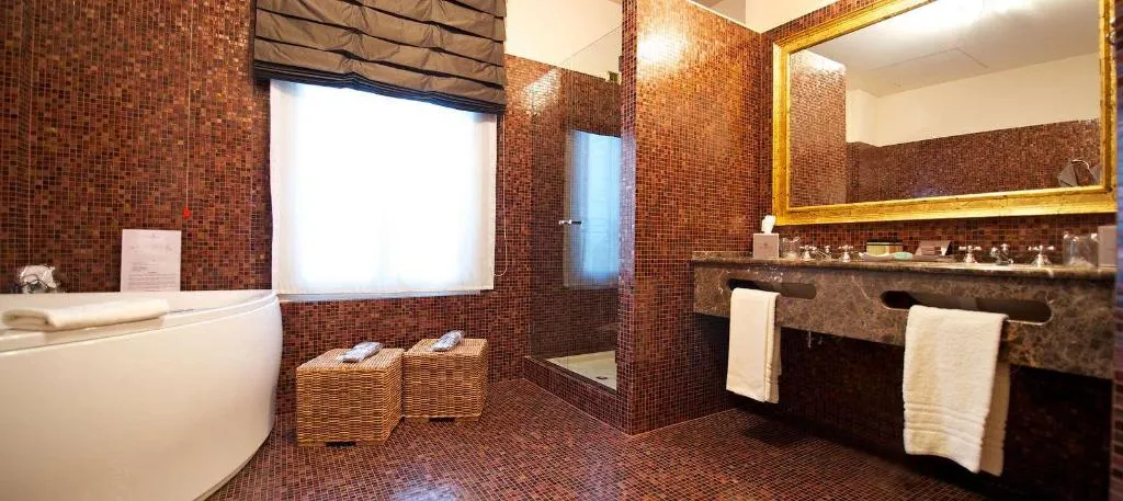 Room, Grand Visconti Palace, Milan