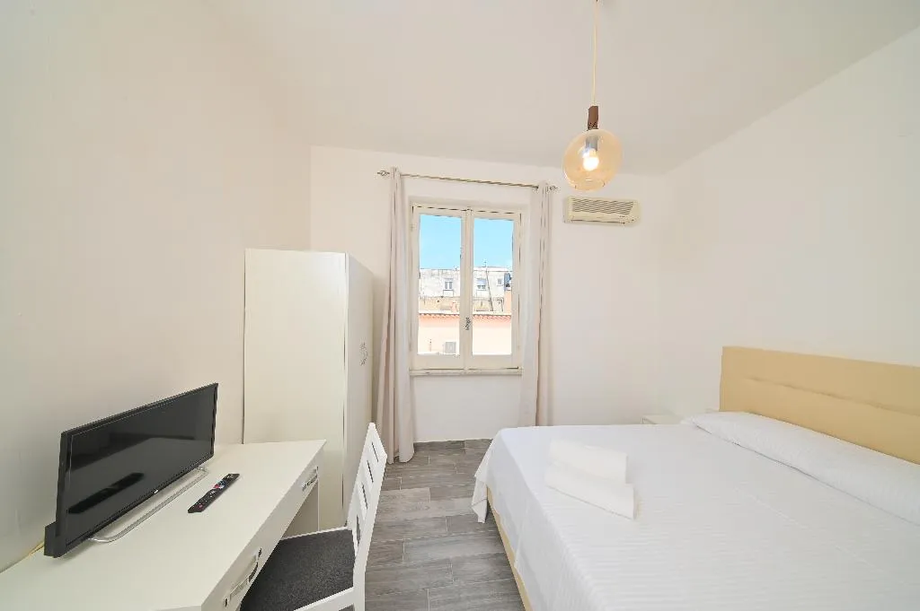 Room, Villa Diana Ischia, Naples