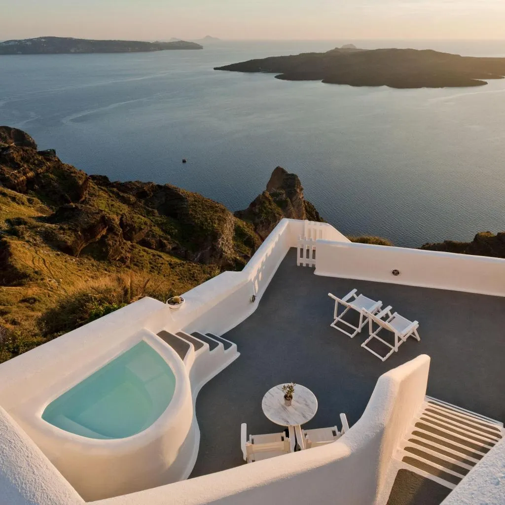 Room, Kamares Apartments, Santorini