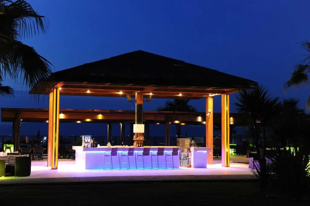 Bar, Radisson Blu Resort & SPA Cesme, Izmir