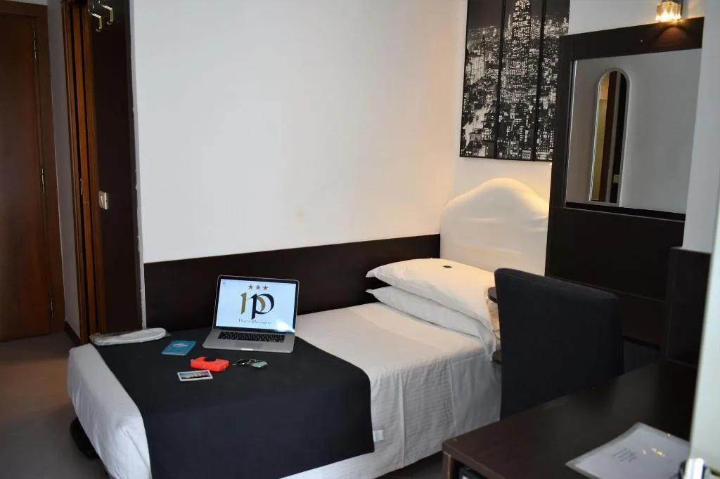 Room, Hotel Perugino, Milan