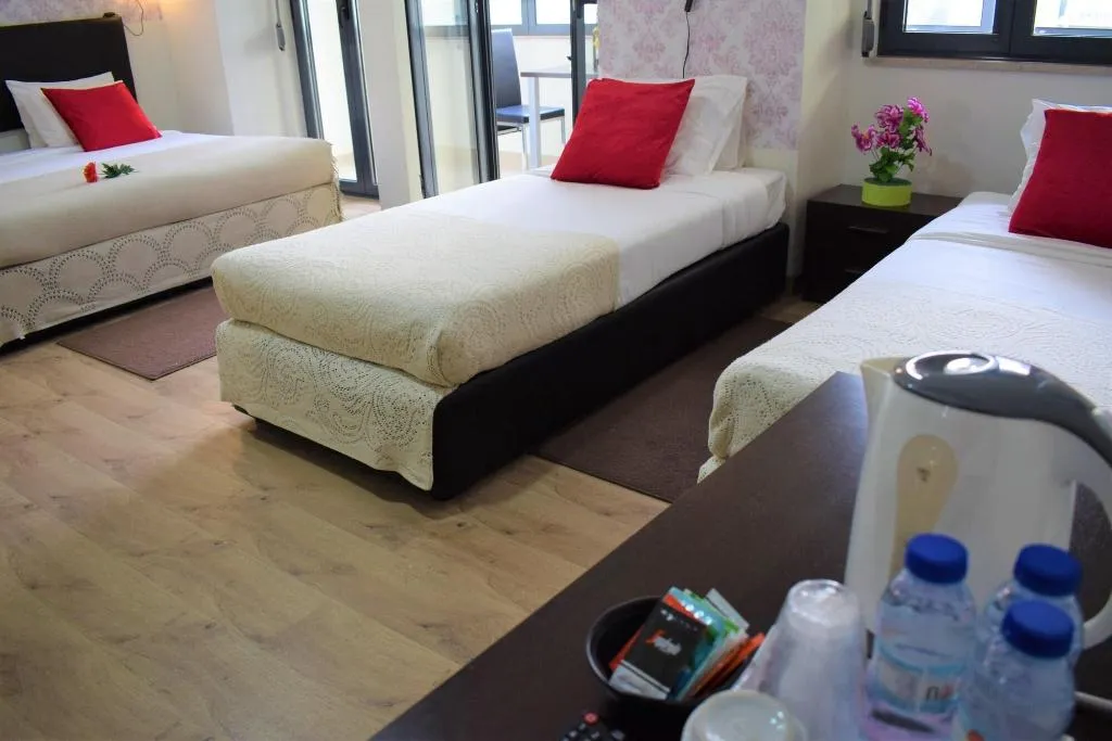 Room, Universo Romântico Guesthouse & Spa, Lisbon