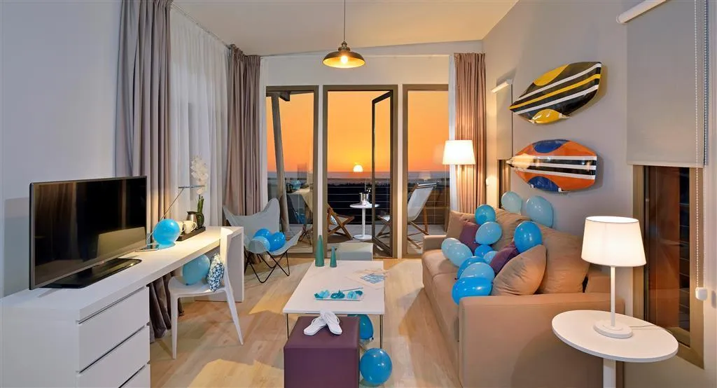Room, Radisson Blu Resort Taghazout Bay Surf Village, Agadir