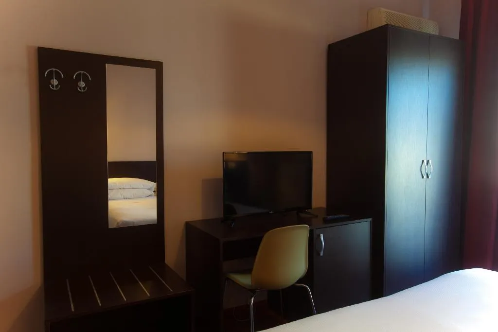 TRIPLE STANDARD Room, Hotel Di Porta Romana, Milan