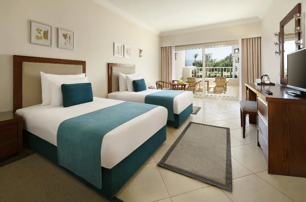 Double or Twin SUPERIOR PARTIAL OCEAN VIEW Room, JAZ Soma Beach, Red Sea Riviera