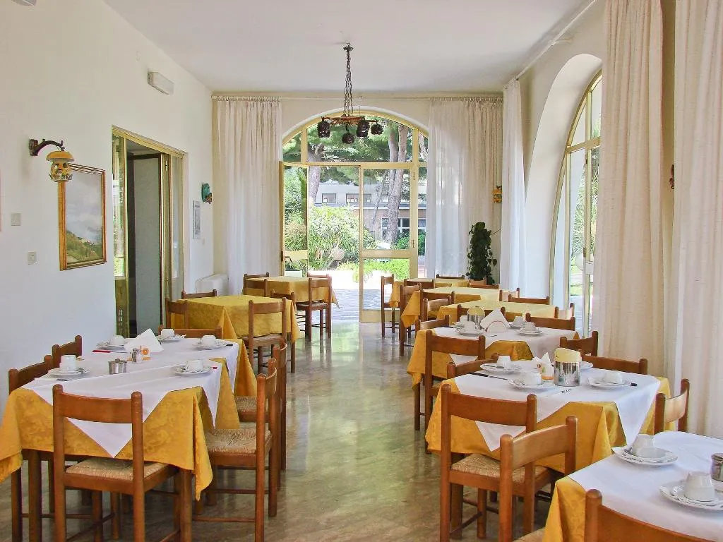 Restaurant, Hotel Internazionale, Naples