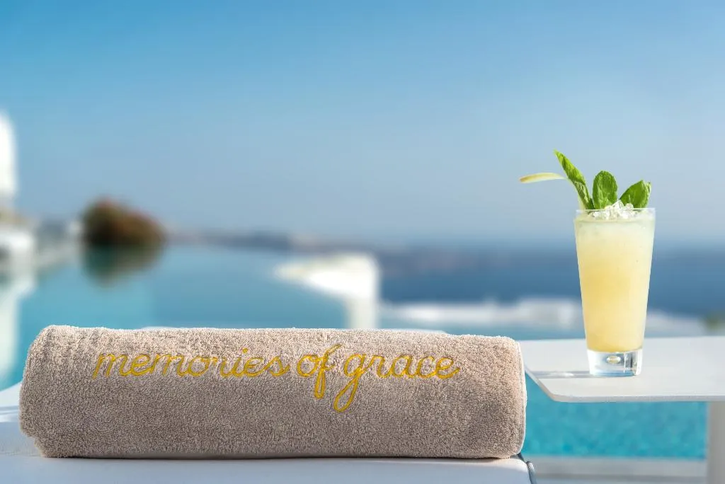 Bar, Grace Hotel Santorini, Santorini