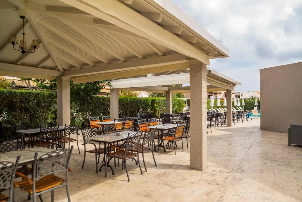Bar, CNic Gemini Hotel, Corfu