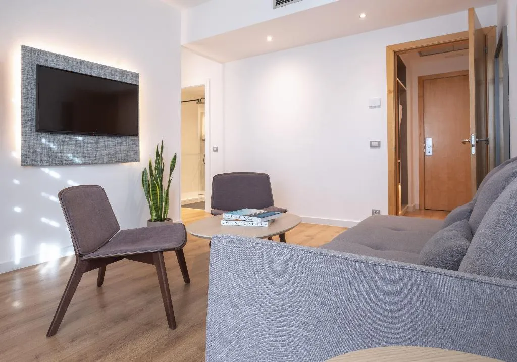 TOWNHOME STANDARD Room, Innside Barcelona Aeropuerto, Barcelona