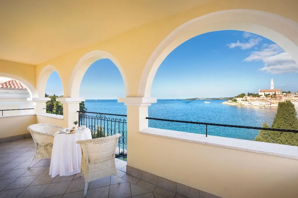 SUITE DELUXE WITH VIEWS Room, Maistra Select Island Hotel Katarina, Istria