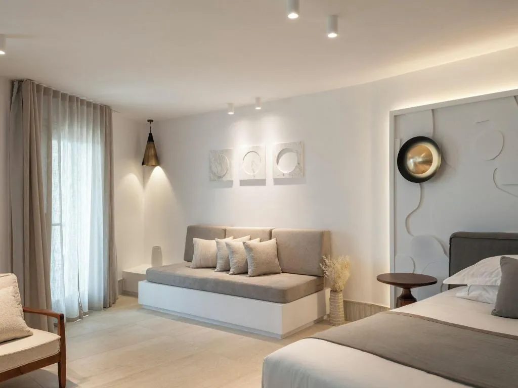 SUITE WITH JACUZZI Room, Santo Pure Oia Suites and Villas, Santorini
