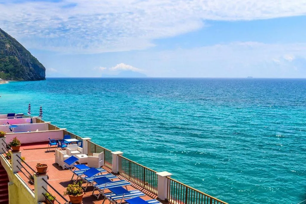Terrace, Regina del Mare, Naples