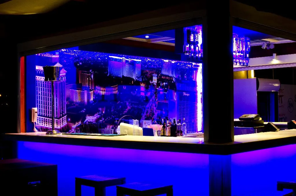 Bar, Yiannis Manos, Crete