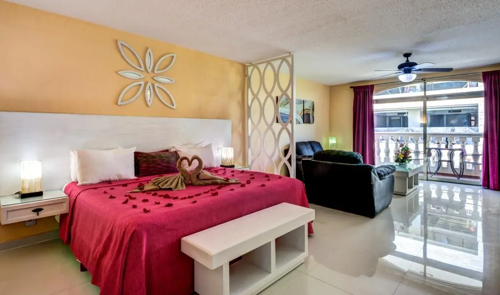 DOUBLE WITH JACUZZI Room, Suites Corazon, Playa Del Carmen
