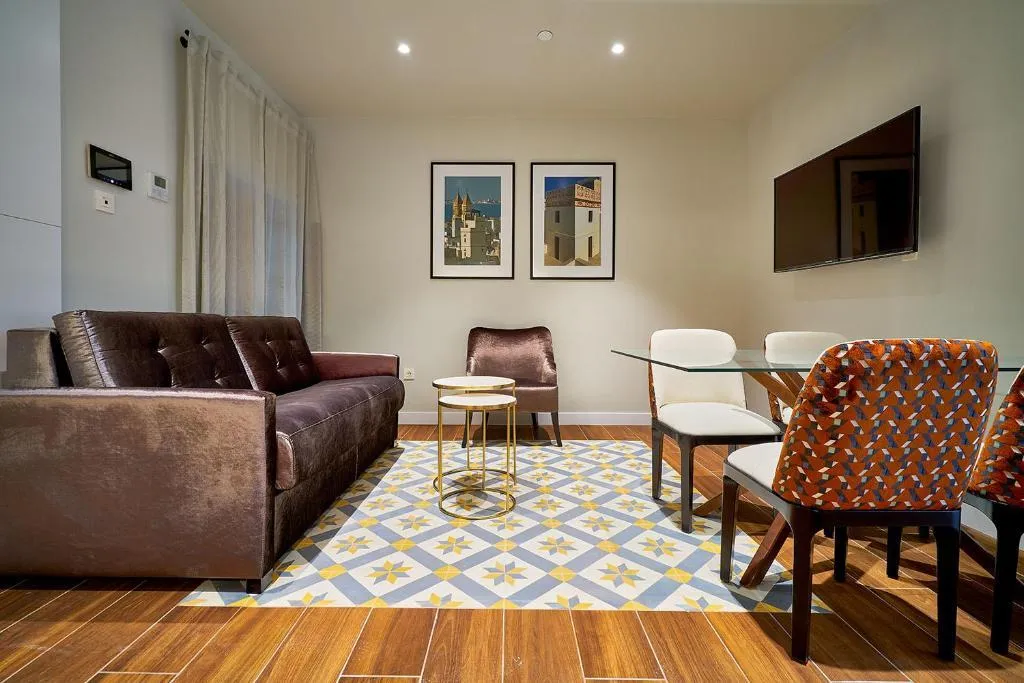 Room, Tandem Torres De Cádiz Suites, Costa De La Luz