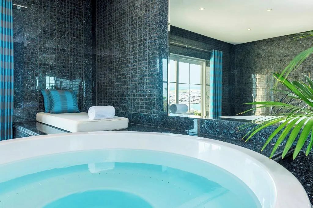 Room, Westin Mina Seyahi Beach Resort & Marina, Dubai