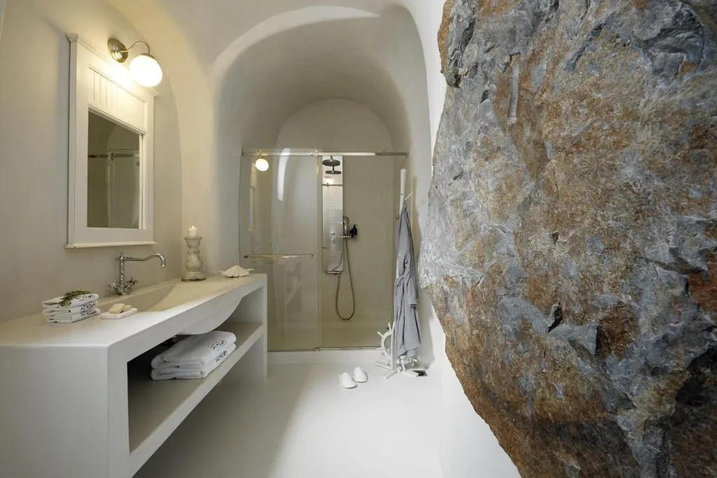 SUITE DELUXE WITH JACUZZI Room, Atrina Canava 1894 Hotel, Santorini