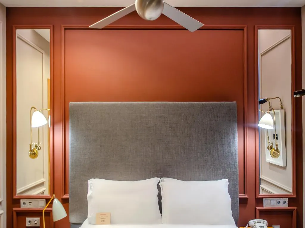 DOUBLE WITH VIEWS Room, Browns Central Hotel, Lisbon