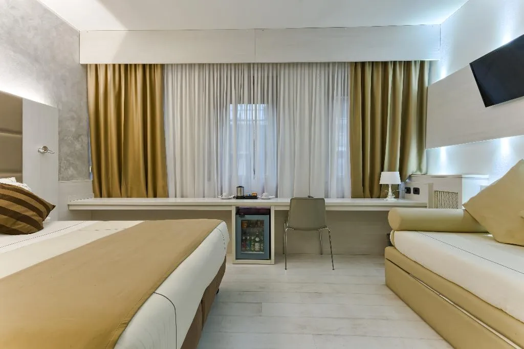 QUADRUPLE STANDARD Room, Agape Hotel AA Hotels, Milan
