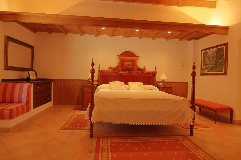 JUNIOR SUITE STANDARD Room, Puig de Ros d Alt, Majorca