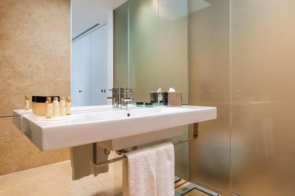 Room, Pine Cliffs Village & Golf Suites, Algarve
