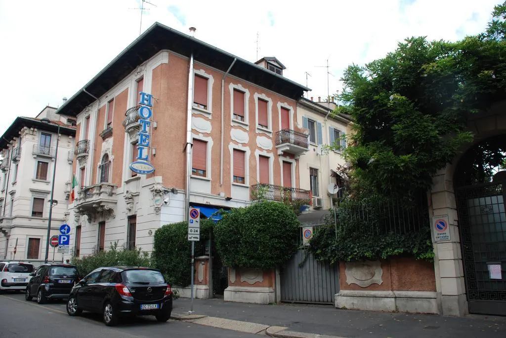General view, Bagliori, Milan