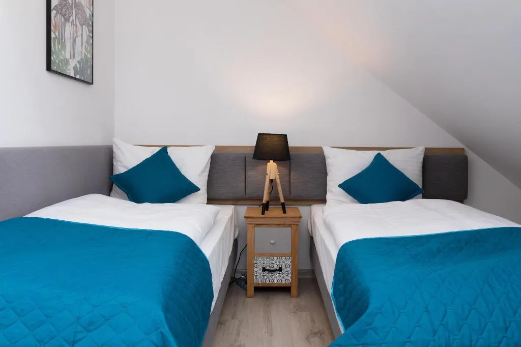 Room, 1898 Parkside Boutique Residence, Krakow