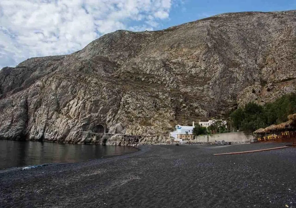 General view, Sail Inn, Santorini