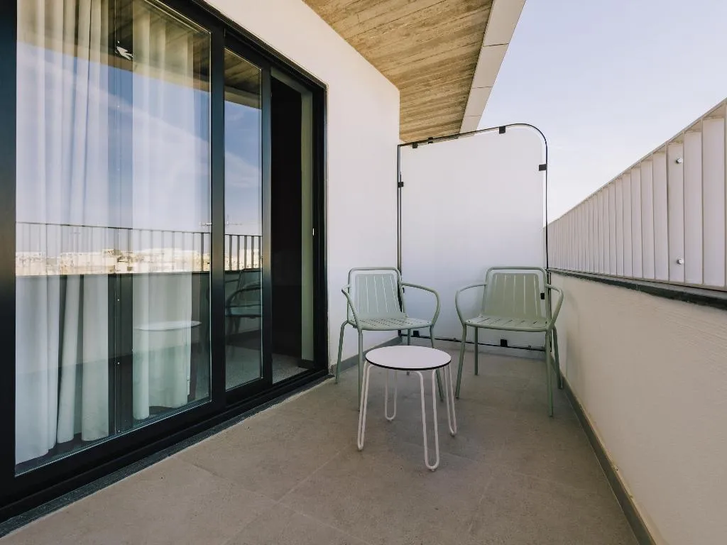 DOUBLE CITY VIEW KING BED Room, ibis Styles ST Pauls Bay Malta, Malta