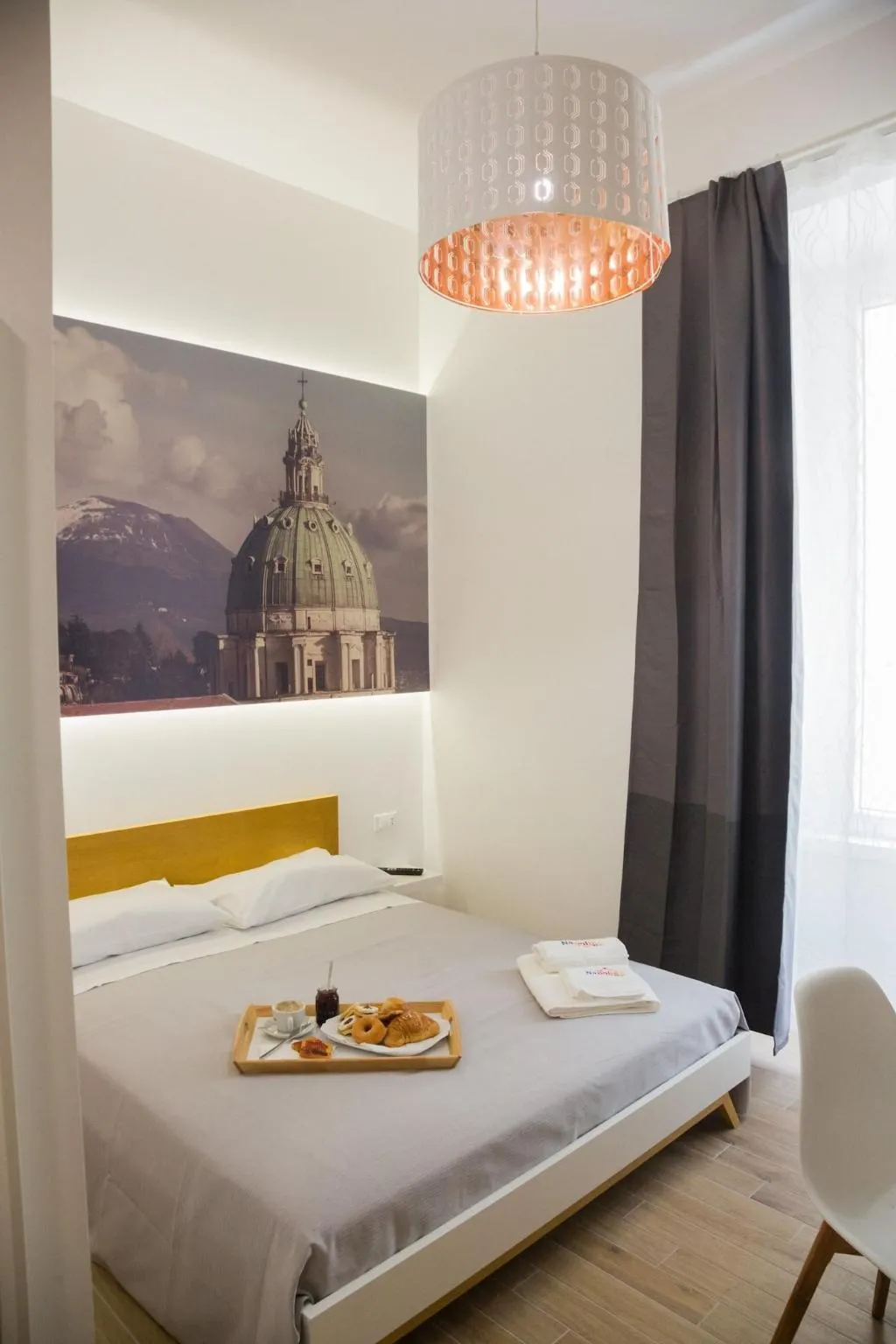Room, Napolinn B&B, Naples